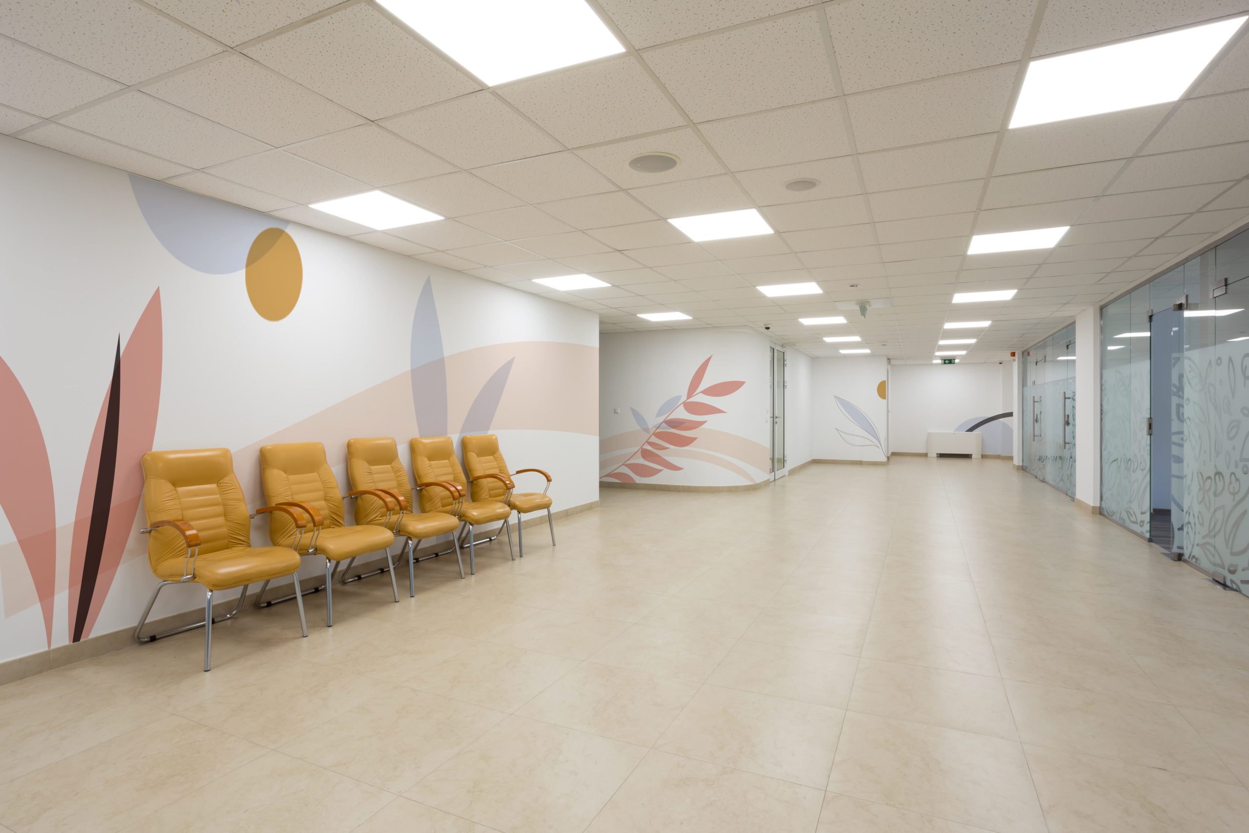 resonanzraum Gestaltung eines Wartebereiches im Krankenhaus mit Healing Art
